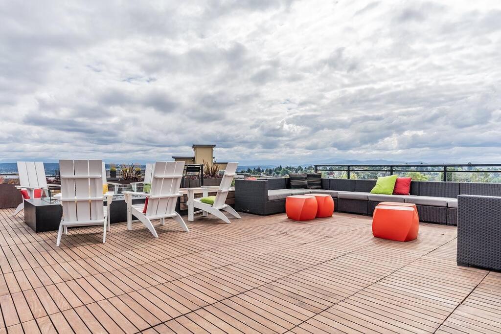 One Bedroom Luxury Apartment Сиэтл Экстерьер фото