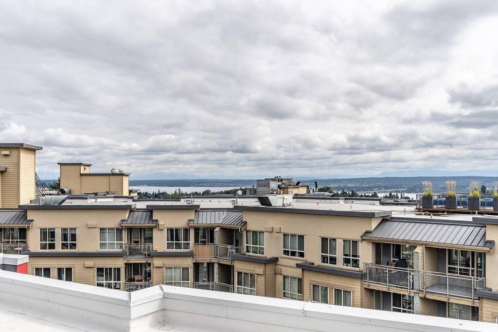 One Bedroom Luxury Apartment Сиэтл Экстерьер фото